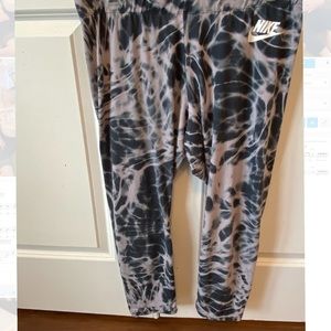 Nike leggings